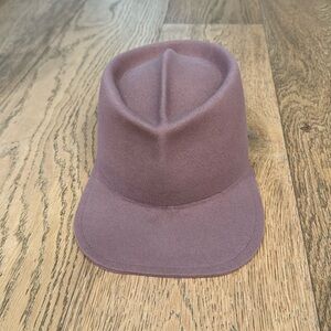 nWOT Gladys Tamez pin hat.